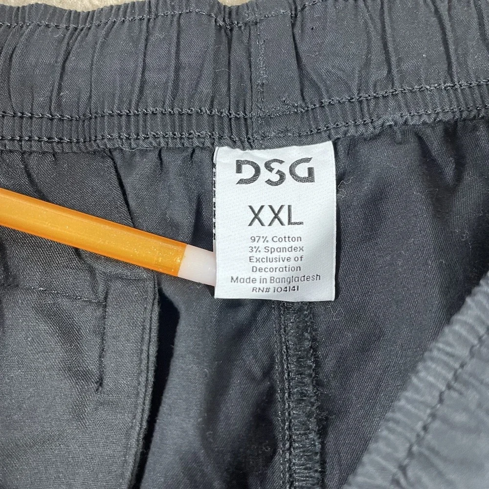 Lot Of 2 DSG Shorts Men's 2XL Green Black Lightweight Shorts Relaxed Fit NWT